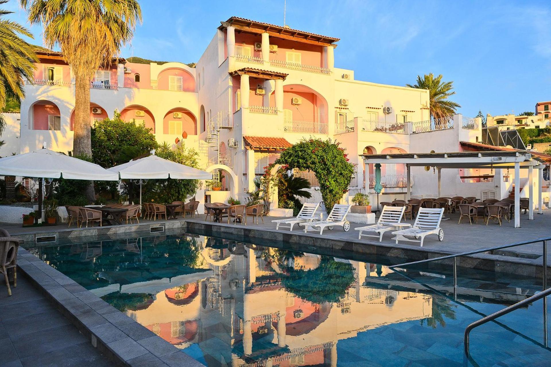 Av Club Terme Colella Hotel Forio di Ischia Екстериор снимка